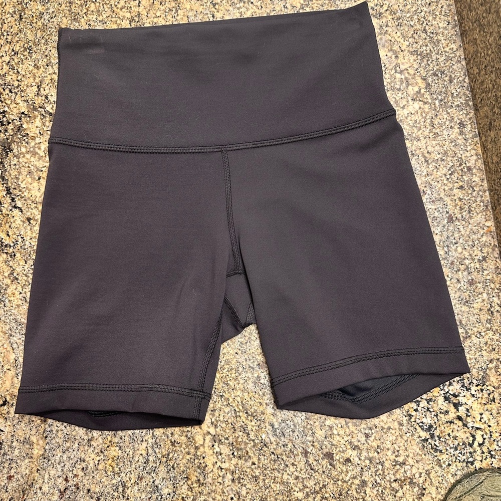 Lululemon Wunder Train High Rise 6” Shorts